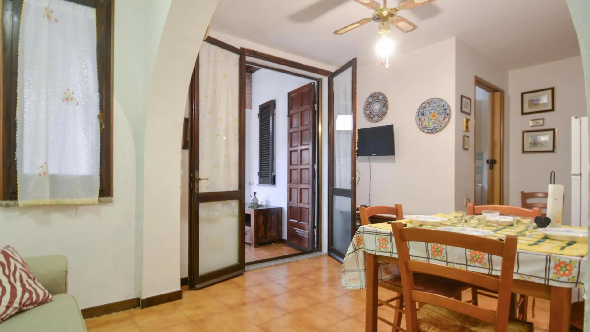 2 Bedroom Stunning Apartment In Solanas  Solanas (Cagliari)