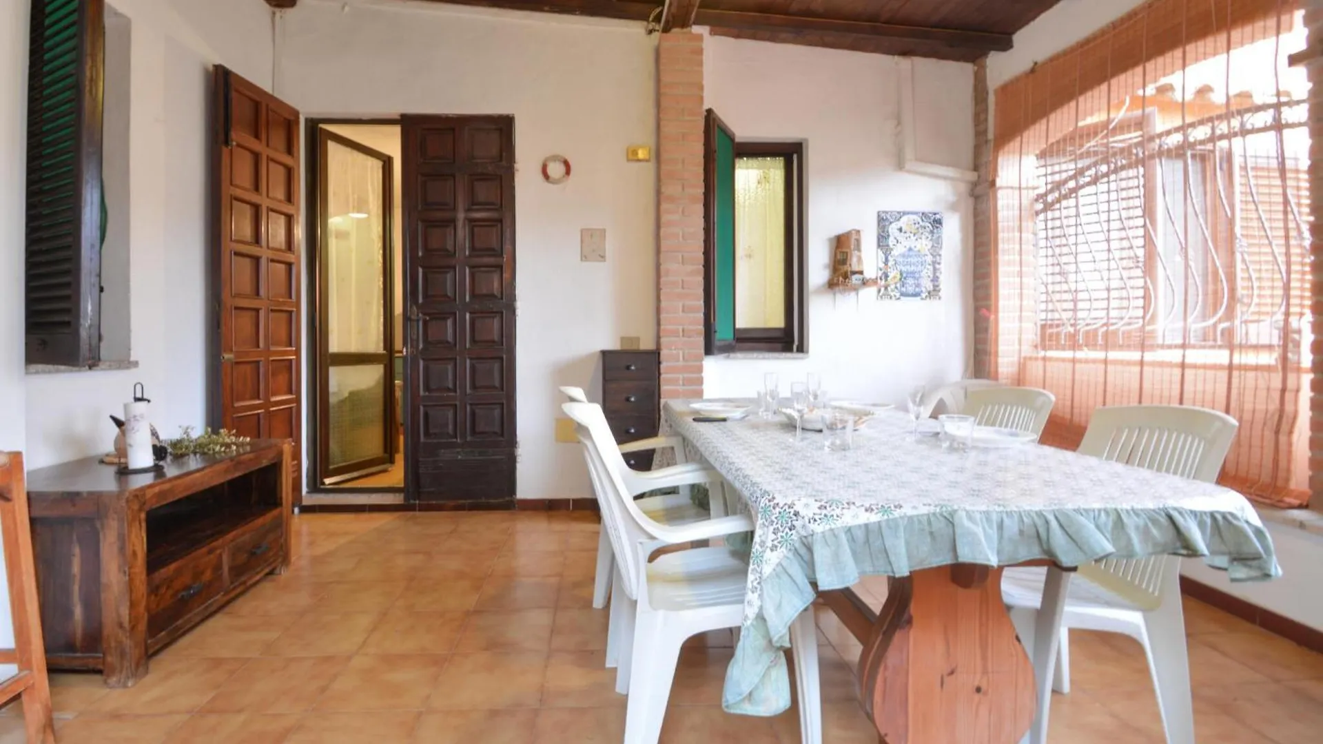 2 Bedroom Stunning Apartment In Solanas